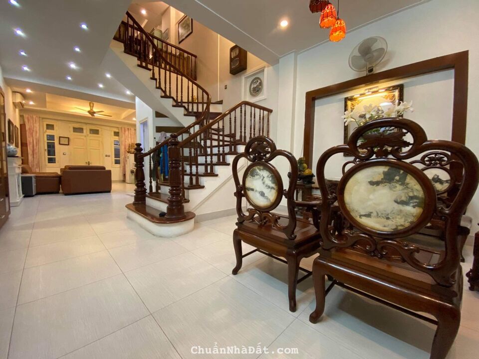 Bán nhà mặt ngõ 187 Trung Kính diện tích sổ 120m² nhà 4 tầng mặt tiền 6 m giá 19 tỷ 