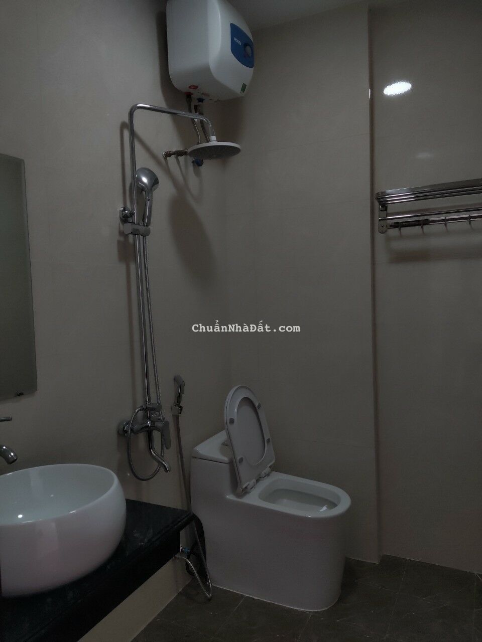 Bán nhà đường Phùng Chí Kiên, Nghĩa Đô, Cầu Giấy 35m xây 5 tầng mới,2 mặt thoáng giá bán 5 tỷ