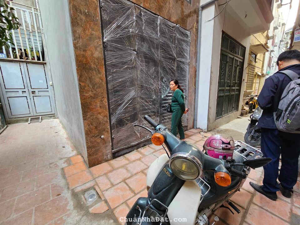 Cần bán gấp nhà 5,5 tầng mới lô góc 2 mặt thoáng,3 ngủ, 35m2 phố Nguyễn Khang,Cầu Giấy