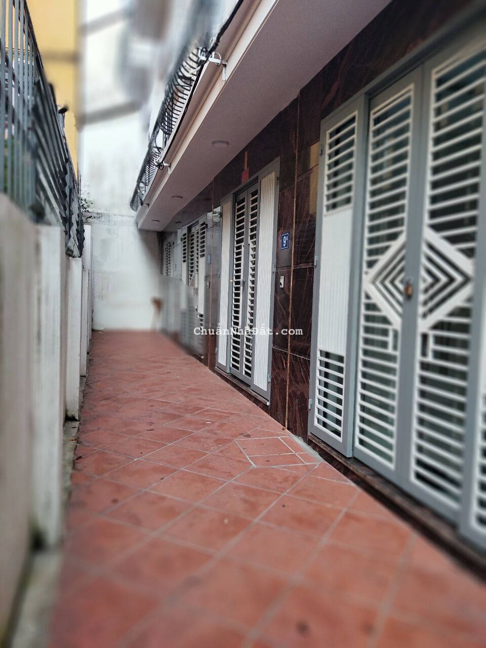 Bán nhà phân lô phố Hoàng Quốc Việt, Nguyễn Đình Hoàn 35m2 x 5 t mới tinh lô góc 5,3 tỷ