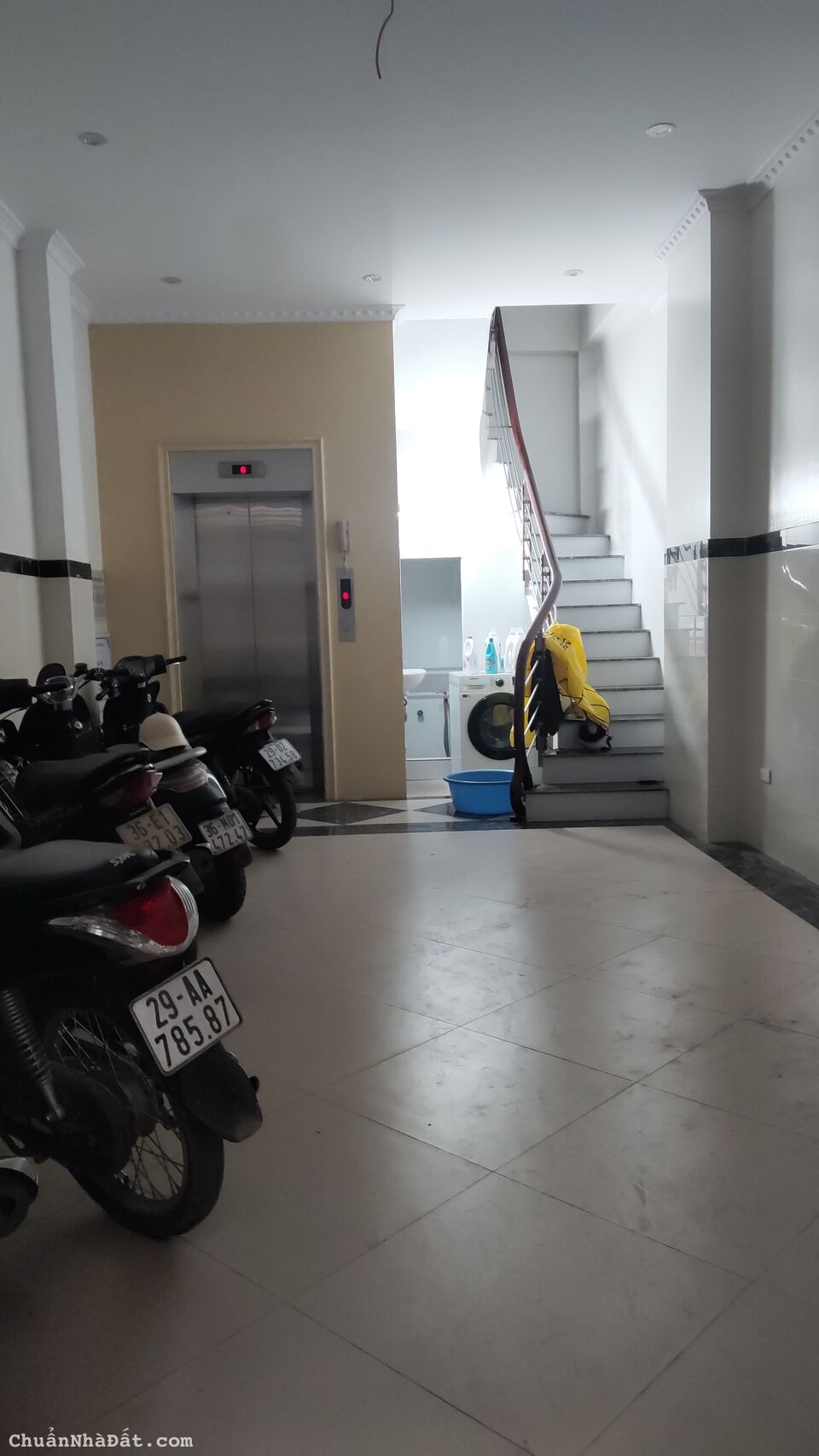 Bán nhà 7 tầng thang máy phố Tôn Thất Tùng,Tam Khương 40m2 x 7 t giá 11 tỷ