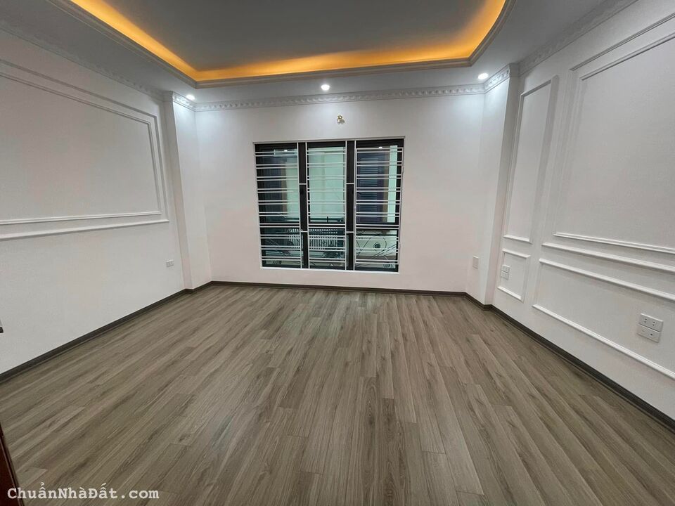 Bán nhà Phố Đông Quan, Nguyễn Đình Hoàn, Cầu Giấy 35m2 x5 tầng, mặt tiền 4m, giá bán 5 tỷ 