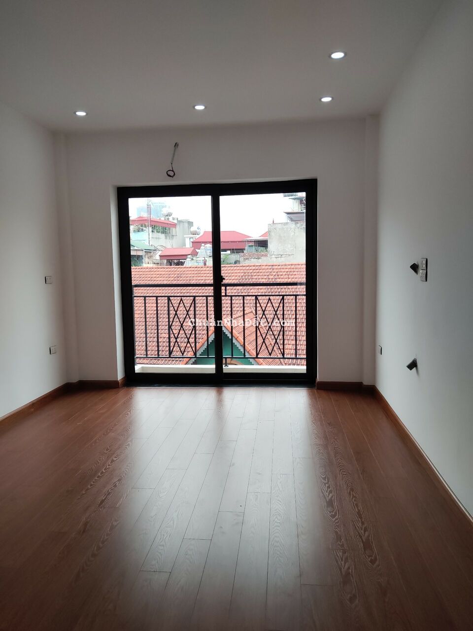 Bán nhà chia lô ngõ phố 173 Hoàng Hoa Thám, 209 Đội Cấn 35m2 x 6 t mới thang máy 4,55 tỷ