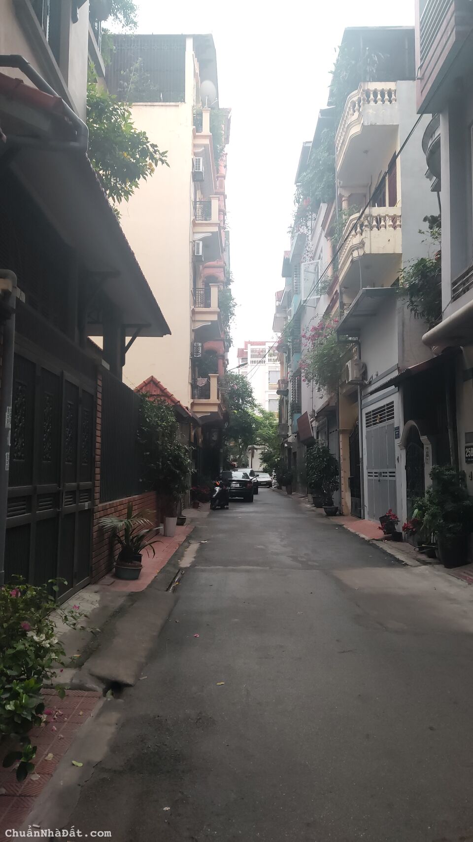 Bán đất Phân lô phố Võng Thị,Tây Hồ dt 54 m2,mt 4 m ngõ 5 m giá 14 tỷ