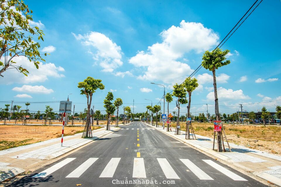 Mua đất tặng ngay 1 chỉ vàng, lô mặt tiền đường Quốc Lộ 14, rẻ hơn thị trường 300tr cần bán gấp