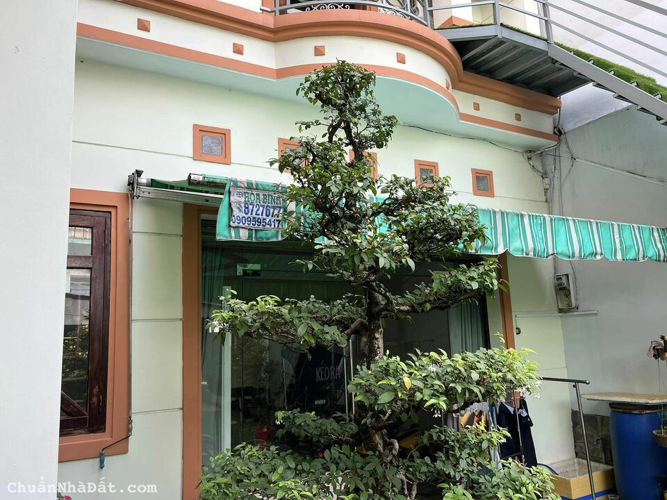 BIỆT THỰ SÂN VƯỜN - LÂM VĂN BỀN GIÁ 26,5 tỷ