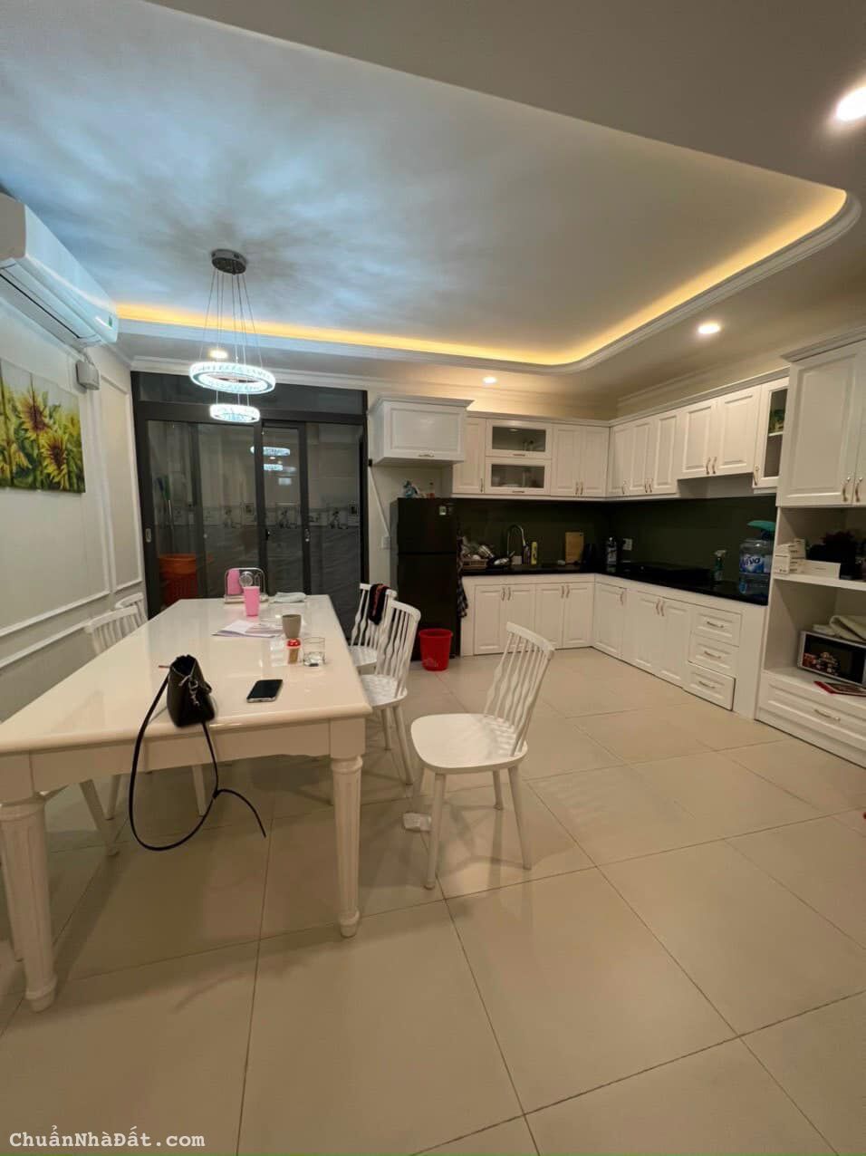 Khu phân Lô mặt tiền số - Nhà Mới Tặng Nội Thất - Sổ Chuẩn -10.7 ty Khu phân Lô mặt tiền số - Nhà Mới Tặng Nội Thất - Sổ Chuẩn -10.7 ty