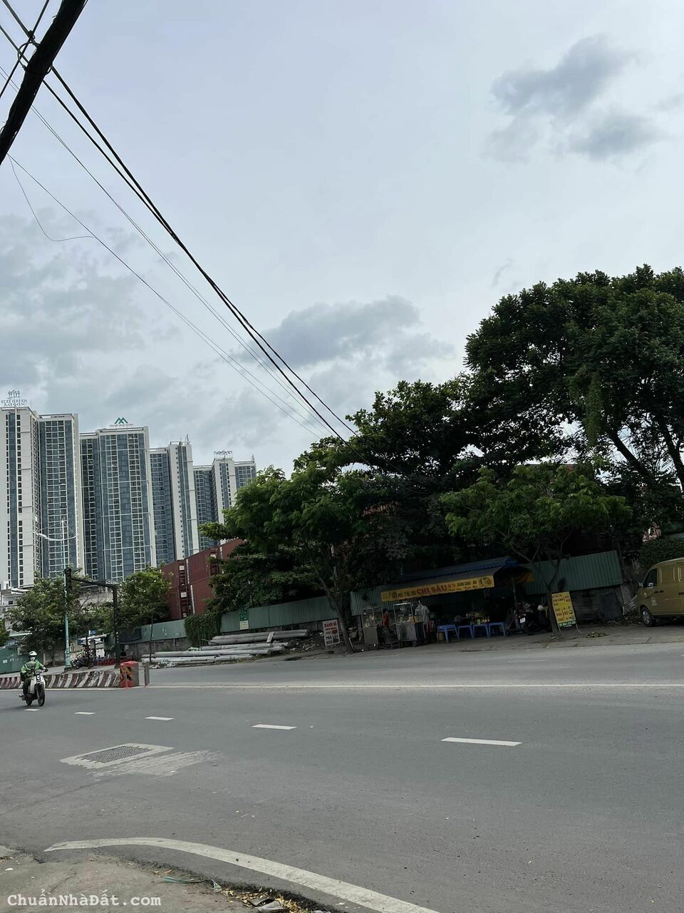 MẶT TIỀN QUẬN 7 - Ở KINH DOANH - XÂY CHDV - CẠNH ĐH MARKETING. Giá 10ty