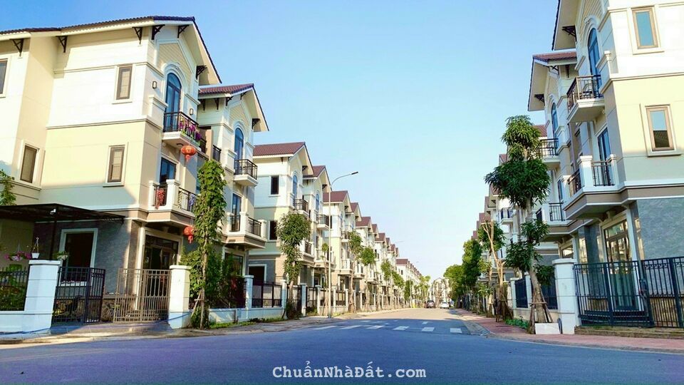 Biệt thự view công viên trung tâm đô thị Centa