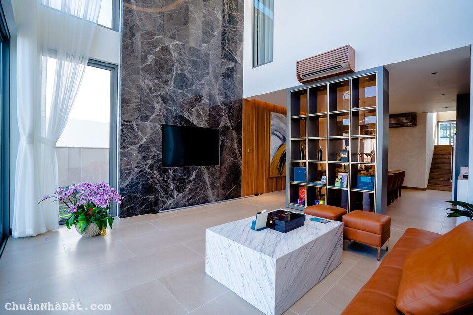 Bán Biệt thự sinh thái ven sông Regal Victoria chỉ 28tr/m2 liền kề sân golf BRG, hoàn thiện cao cấp Bán Biệt thự sinh thái ven sông Regal Victoria chỉ 28tr/m2 liền kề sân golf BRG, hoàn thiện cao cấp