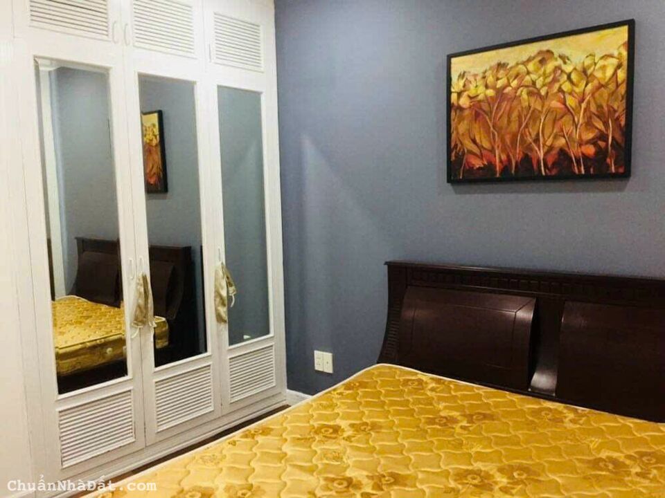 Bán căn hộ 2 phòng ngủ view đẹp, thoáng mát liền kề Phú Mỹ Hưng, tiện bề đi tứ tung chỉ với 2 tỷ 7