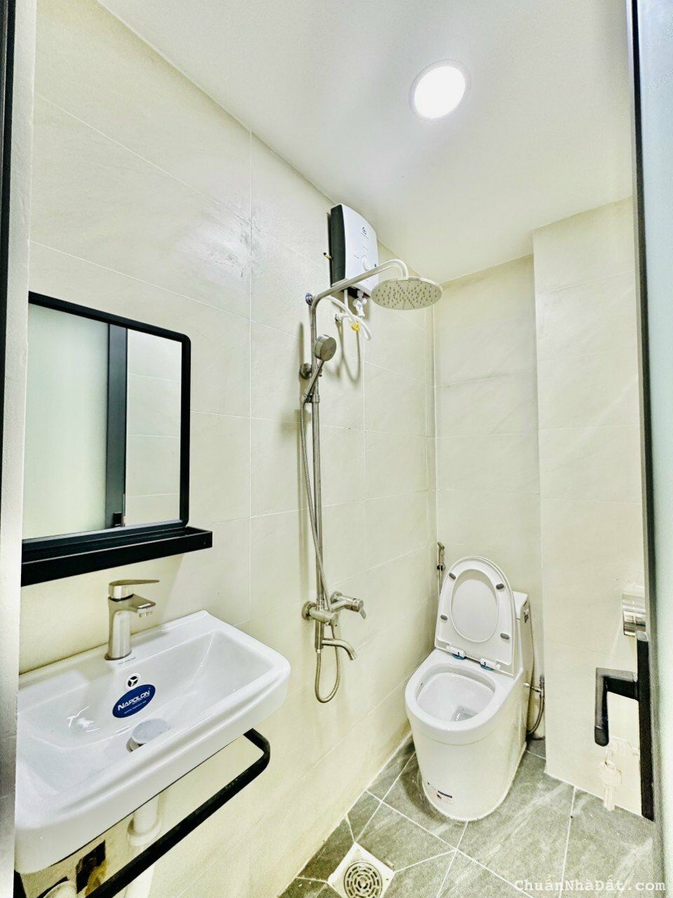 Nhà đẹp 1T4L góc 2MT 28 Thanh Đa xe hơi đậu trong nhà 6tỷ25