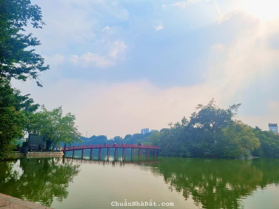 Bán nhà mặt phố cổ Lý Thái Tổ 48m2x5 tầng, lô góc 3 mặt thoáng rất hiếm chỉ 53 tỷ.  