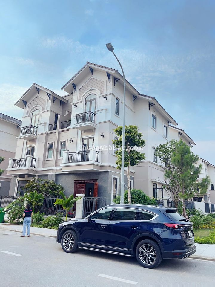 BIỆT THỰ XANH GIỮA LÒNG THÀNH PHỐ TỪ SƠN CHỈ 6,X TỶ