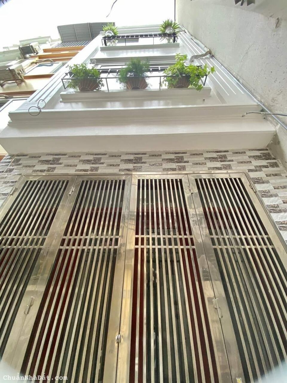 Hiếm lắm, bán nhà phố Tô Hiệu, ngõ nông, nhà đẹp,  42,5m2, 4,65tỷ