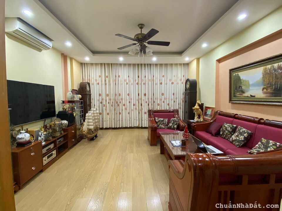 Mặt Phố Trần Đăng Ninh , Kinh doanh đỉnh, mặt tiền rộng nhất khu vực 75m2, 15,2 tỷ