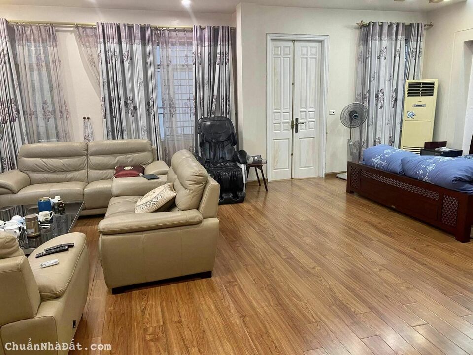 Bán nhà biệt thự PL, Gara ô tô, nguyên căn phố Tôn Đức Thắng dt 106m x 5t mt 8.1m giá 24 tỷ 