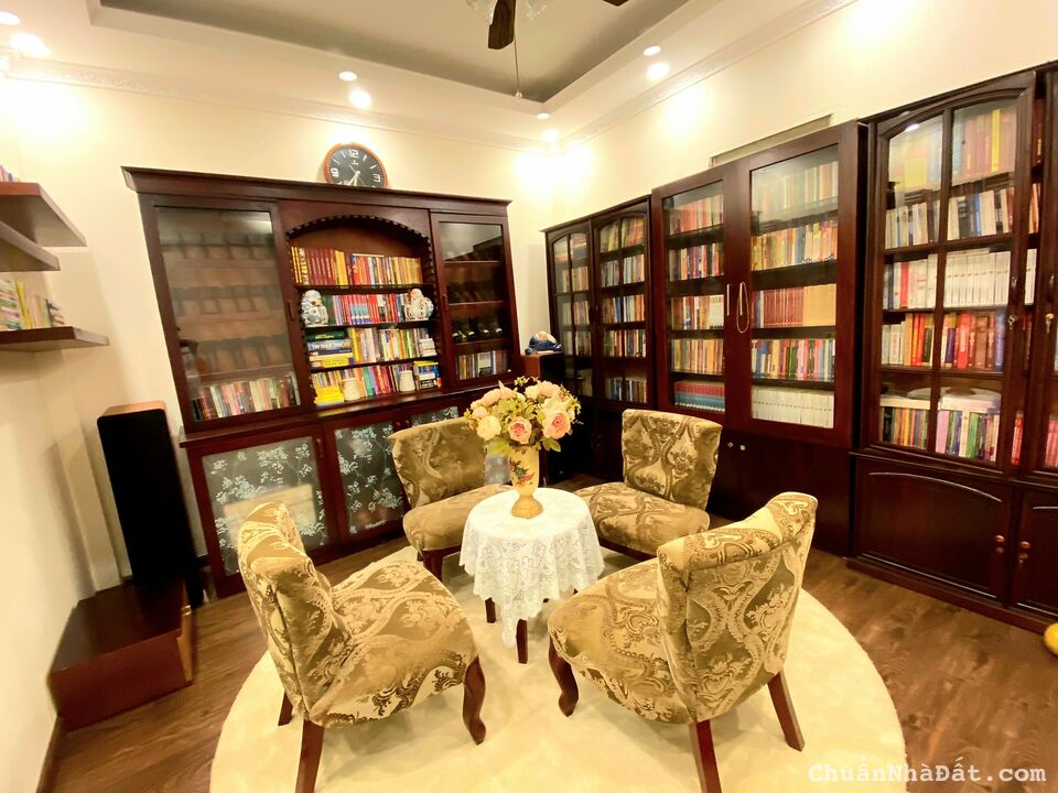 Bán nhà đất phân lô, quân đội, sân Golf Phúc Đồng Long Biên dt 75m x3t mt 5 m giá 13 tỷ 