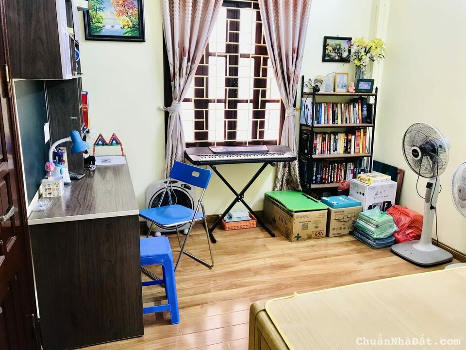 Bán nhà riêng LK,PL Lê Thanh Nghị dt 40/44m x 5t, mt 4.5m giá 5,3 tỷ 