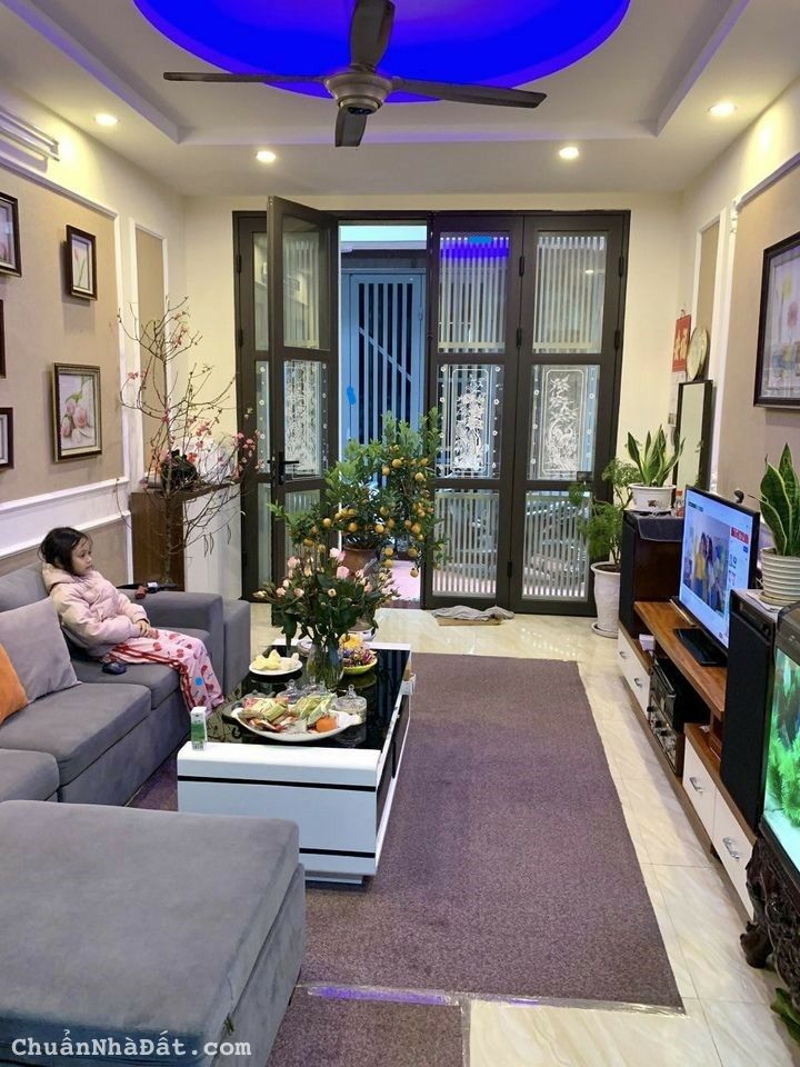 Chính chủ bán nhà riêng đường Dương Văn Bé, Vĩnh Tuy dt 41m2 Mt 4m giá 4.3 tỷ