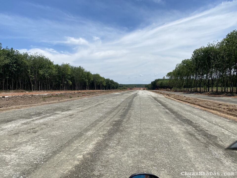 ĐẤT SÀO HƠN 2000M2 NẰM NGAY TUYẾN SỐ 2 QH42M CỦA KCN BECAMEX 4200HA, NẰM GIỮA LÒNG 3 KCN LỚN NHẤT