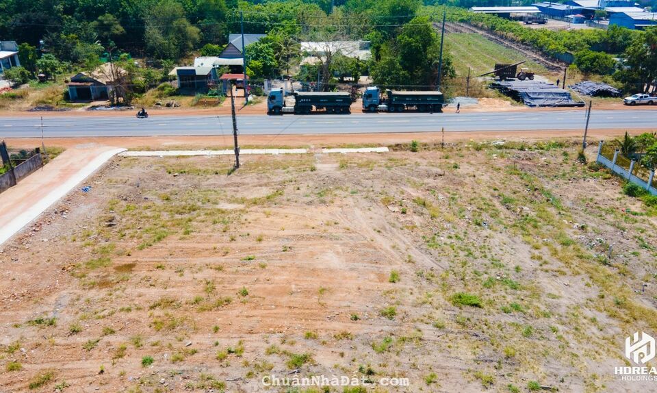 Cần bán gấp 250m2 sẵn 100m thổ cư SHR mặt tiền đường DT753B, cạnh 3 KCN Phú Riềng Giá chỉ 295 Triệu