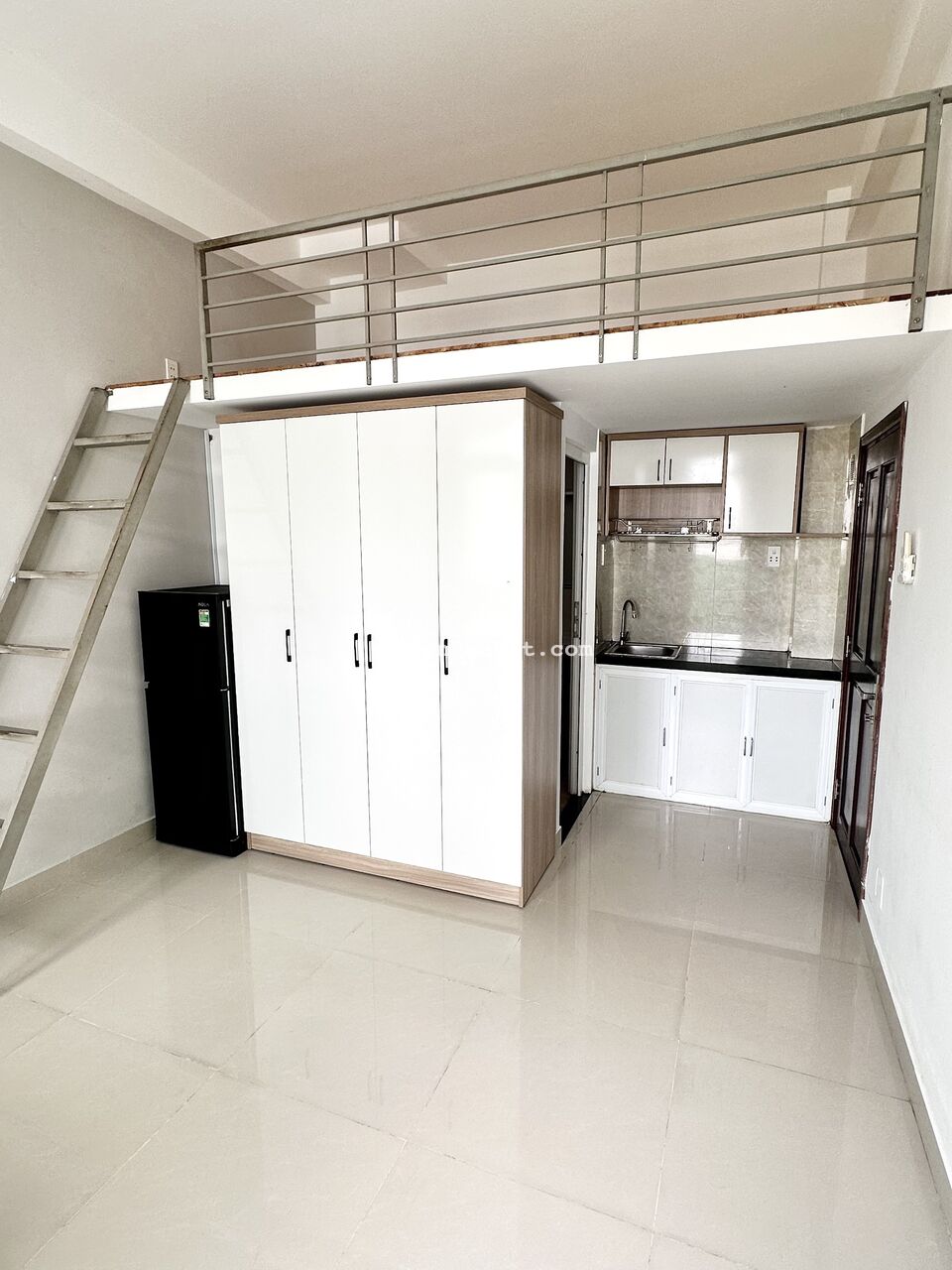 Cho thuê phòng duplex có bancon gần KCX Cầu Tân Thuận Tại Bùi Văn Ba quận 7