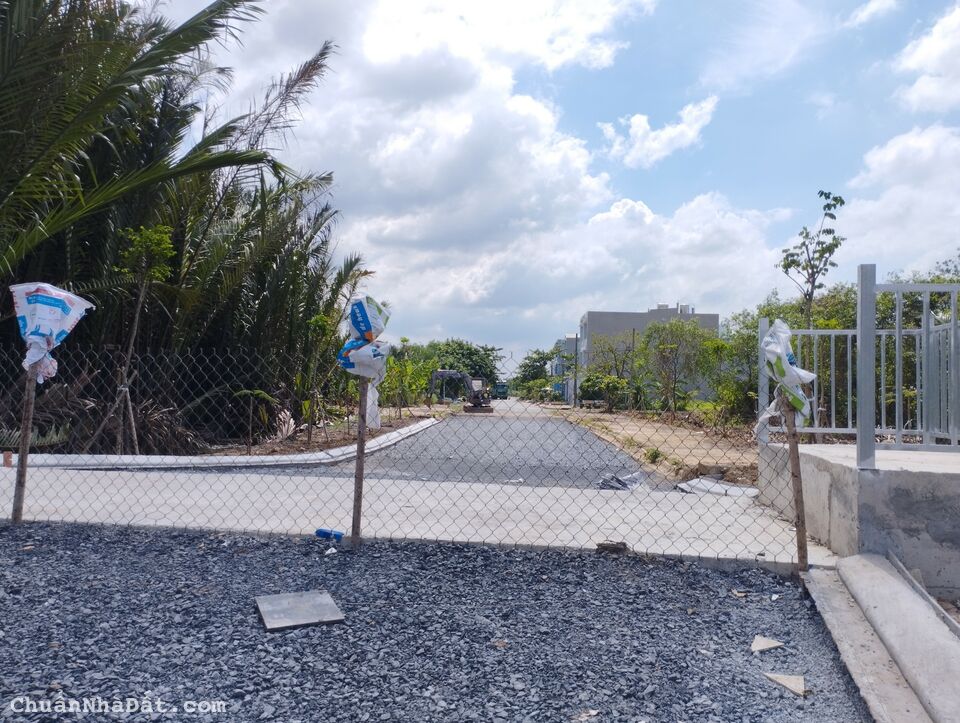 Cần bán nền mới diện tích 340m2, tặng bản vẽ nhà KDC Đông dương, Bưng Ông Thoàn, Quận 9 Cần bán nền mới diện tích 340m2, tặng bản vẽ nhà KDC Đông dương, Bưng Ông Thoàn, Quận 9