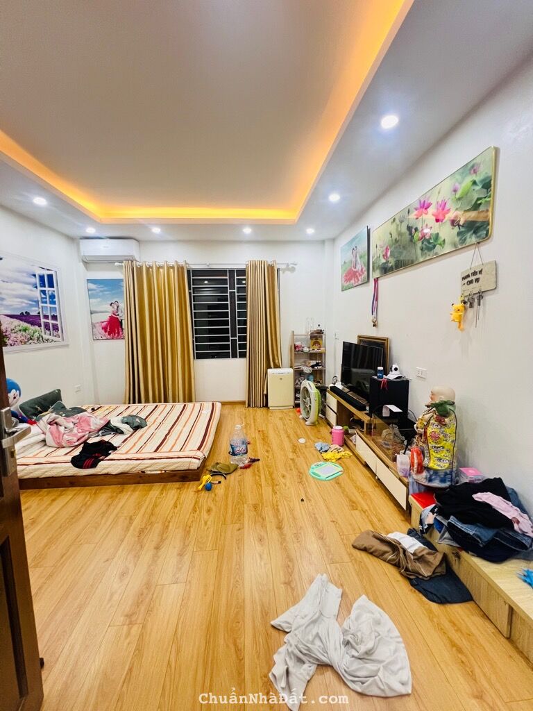 Bán Nhà Phố Vũ Tông Phan – Thanh Xuân – Ngõ thông – Diện tích: 28m 4 tầng Giá 4 Tỷ