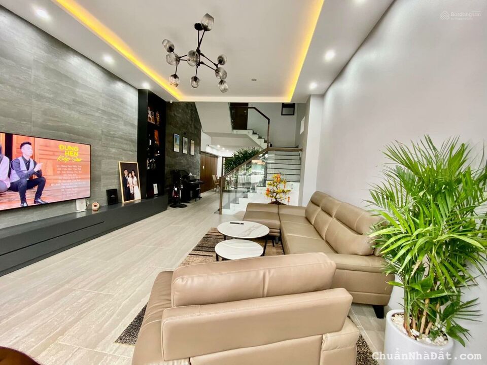 Siêu Rẻ Nhà Kim Giang – Ngõ Thông – Ô tô gần nhà – Nhà mới xây – DT: 42m x 5Tầng Giá 5,5 Tỷ