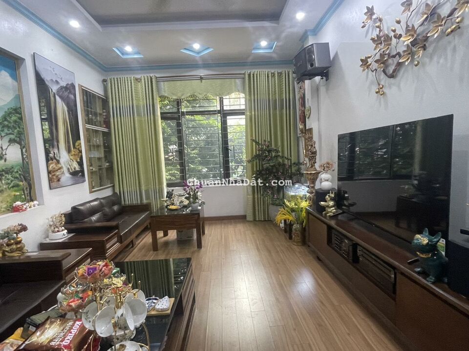 Chủ Cần Bán Gấp Nhà Kim Giang - Diện Tích: 50m x 5 Tầng - Nhỉnh 5 Tỷ – Ngõ Ôtô tránh – Nhà mới ke Chủ Cần Bán Gấp Nhà Kim Giang - Diện Tích: 50m x 5 Tầng - Nhỉnh 5 Tỷ – Ngõ Ôtô tránh – Nhà mới ke