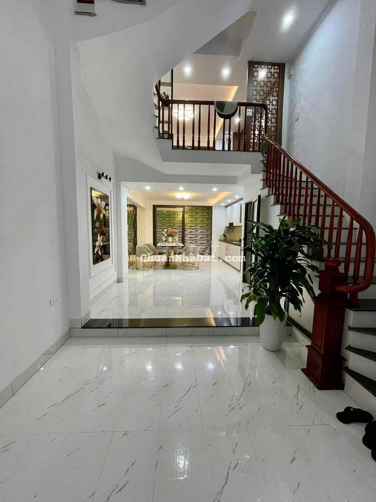 SIÊU PHẨM KIM GIANG,LÔ GÓC 3 THOÁNG, MẶT TIỀN TO, CÔNG NĂNG ĐỈNH, CÁCH Ô TÔ TRÁNH 10M DT 37m2 Giá 4,95 Tỷ