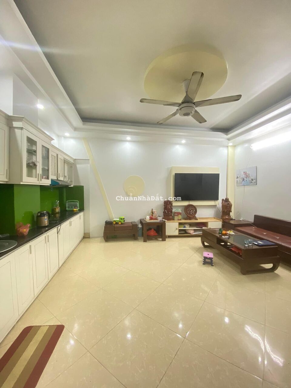 Bán gấp 5 tầng x 40m Phan Đình Giót đủ nội thất cách ô tô đỗ 25m, giá chỉ 4,3 tỷ Bán gấp 5 tầng x 40m Phan Đình Giót đủ nội thất cách ô tô đỗ 25m, giá chỉ 4,3 tỷ