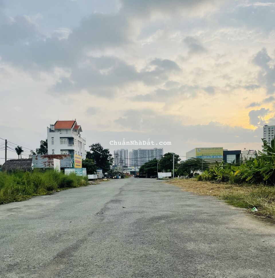 Các nền đất giá tốt cần bán tại dự án Sở Văn Hóa Thông Tin đường Liên Phường, Quận 9 Các nền đất giá tốt cần bán tại dự án Sở Văn Hóa Thông Tin đường Liên Phường, Quận 9