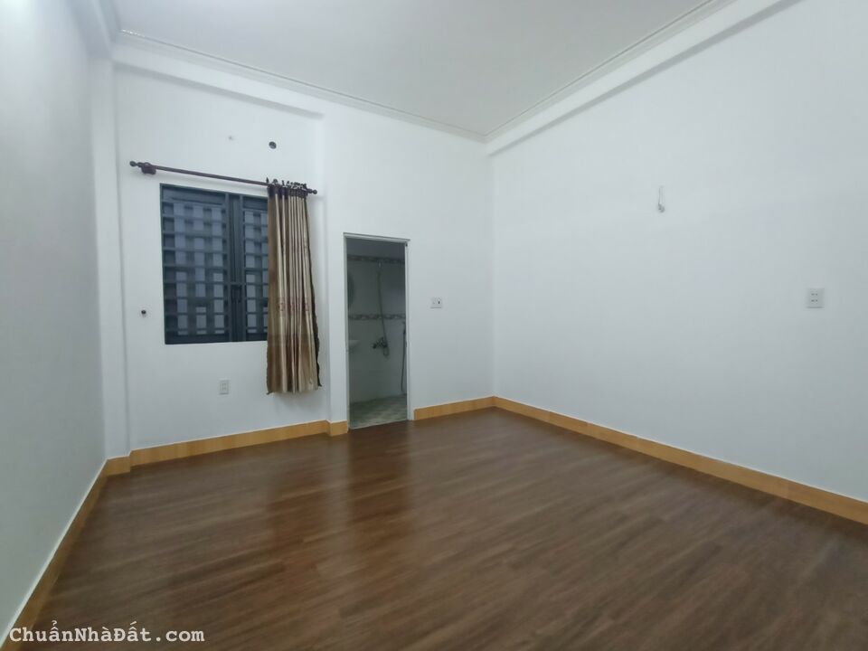 Bán nhà lầu hương lộ 80b hiệp thành quận 12