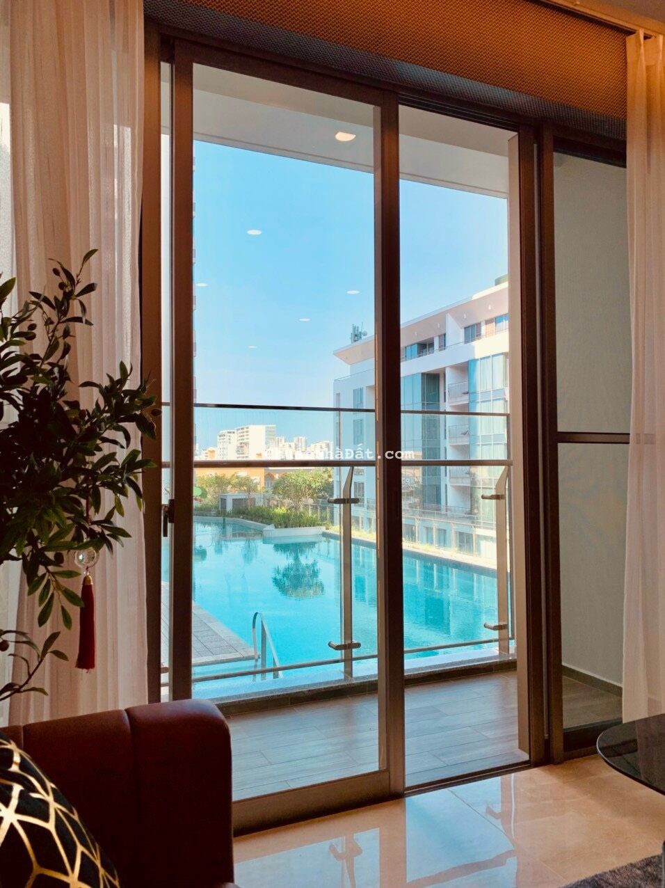 Bán căn hộ THE HORIZON PHÚ MỸ HƯNG - 3PN 2WC - Đầy đủ nội thất cao cấp - view Hồ Bơi Bán căn hộ THE HORIZON PHÚ MỸ HƯNG - 3PN 2WC - Đầy đủ nội thất cao cấp - view Hồ Bơi