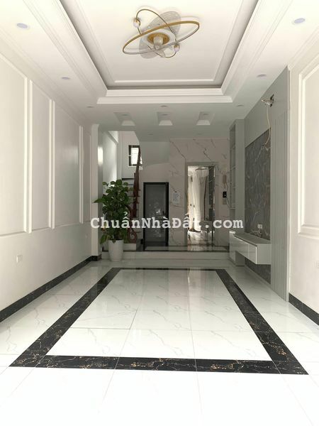 NHÀ CỰC ĐẸP -  XÂY MỚI Ở NGAY – CHỦ XÂY TÂM HUYẾT – CÁCH PHỐ TRẠM 100M – GIAO THÔNG THUẬN TIỆN