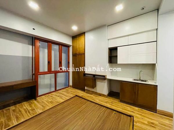 SIÊU PHẨM PHỐ THẠCH BÀN – OTO ĐỖ CỬA NHÀ – VỊ TRÍ TRUNG TÂM SẦM UẤT – GẦN CHỢ THẠCH BÀN