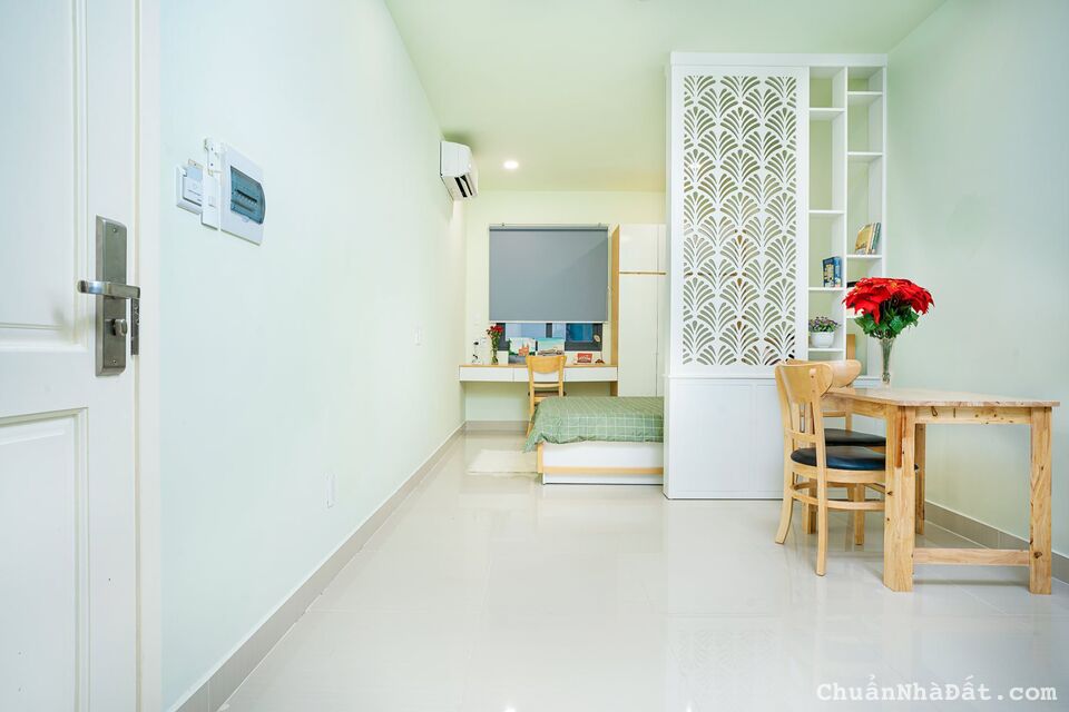 Studio cửa sổ lớn full nội thất dương bá trạc quận 8