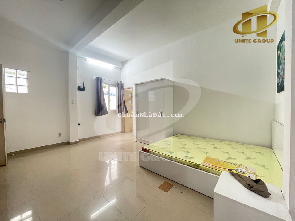 2Phòng ngủ bancon full nội thất ngay Nguyễn Trãi Quận 5