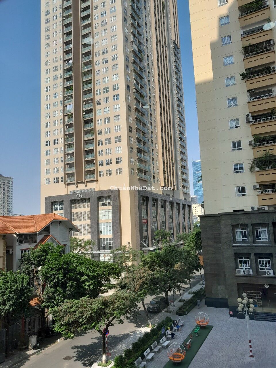 Cần bán căn hộ Vimeco Nguyễn Chánh 133m2, nhà đẹp đủ đồ, Giá 5.x tỷ Lh 0975970420