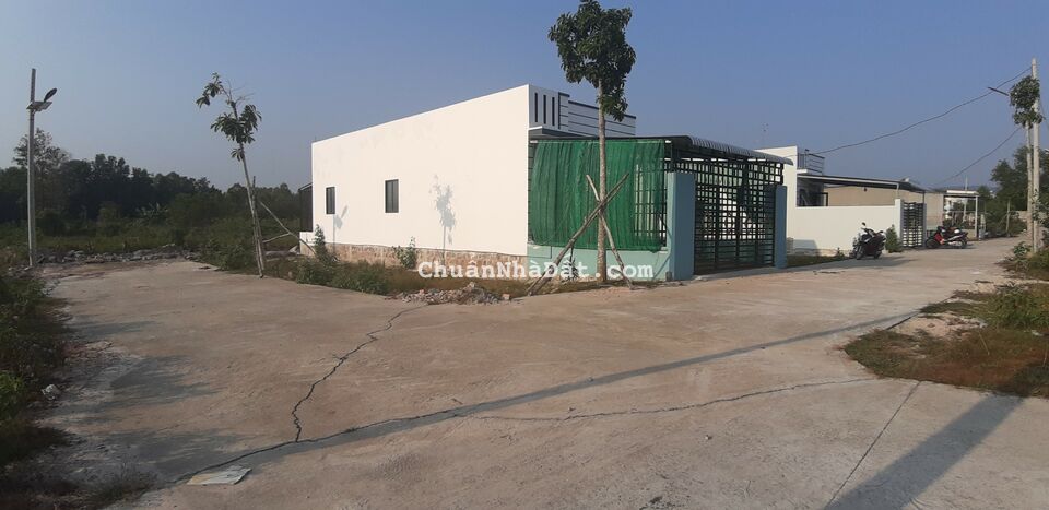 Bán 5 Lô Sổ Hồng Riêng Gía 470 triệu/lô 110m2 Gần Trung Tâm TP.PHÚ QUỐC Số Lượng Có Hạn Bán 5 Lô Sổ Hồng Riêng Gía 470 triệu/lô 110m2 Gần Trung Tâm TP.PHÚ QUỐC Số Lượng Có Hạn