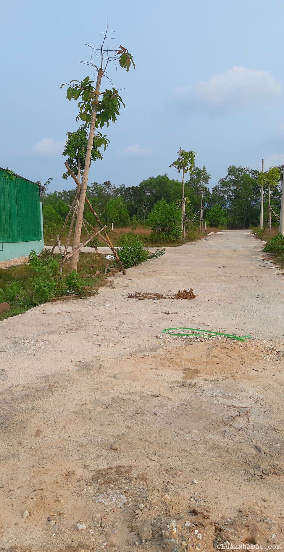 Bán 1 lÔ Đất Cắt Lỗ 350 Gần Trung Tâm Dương Đông PHÚ QUỐC 7 phút Gía còn 850tr Bán 1 lÔ Đất Cắt Lỗ 350 Gần Trung Tâm Dương Đông PHÚ QUỐC 7 phút Gía còn 850tr