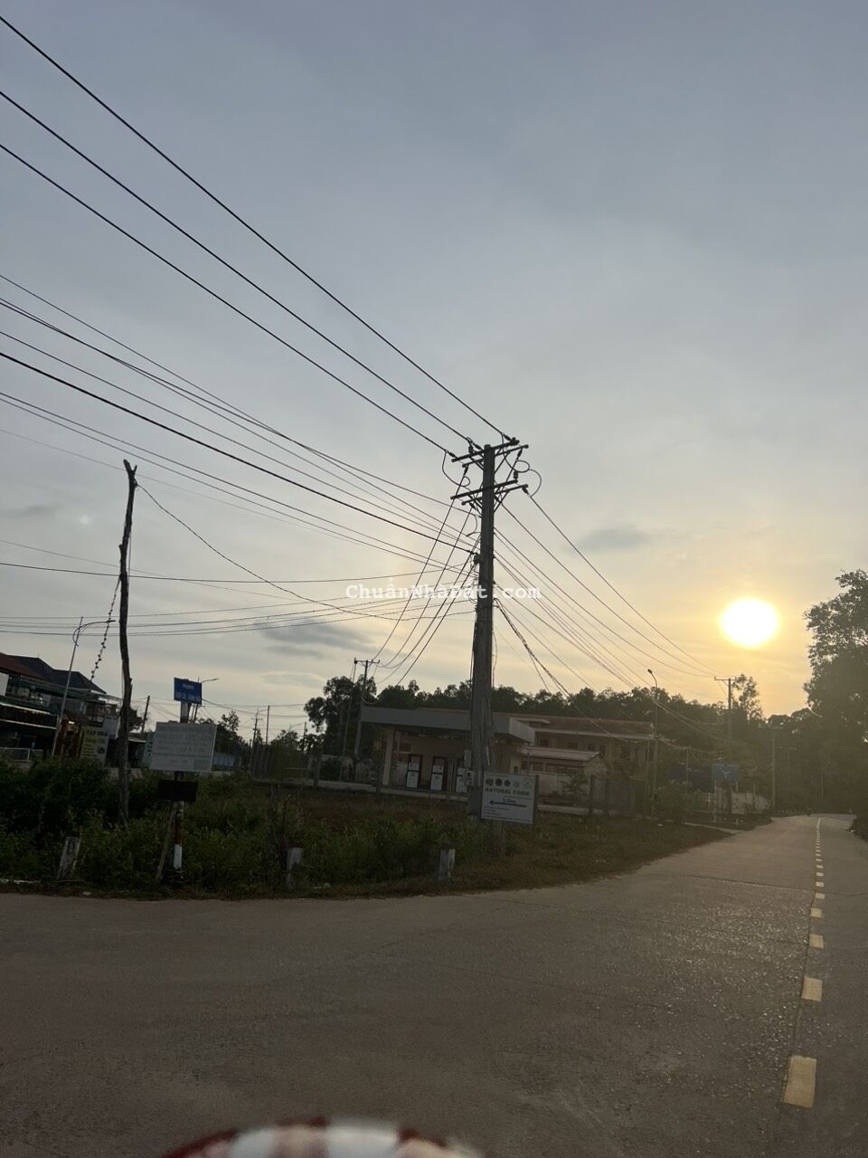 Bán Nền Cắt Lỗ 30%còn  850tr/ Lô, Gần Trung Tâm Dương Đông PHÚ QUỐC 8 PHÚT