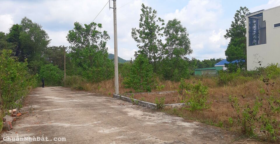 Bán Đất Sổ Hồng Riêng Gần Trung Tâm TP.PHÚ QUỐC Gía Chỉ 470tr/ lô 110m2, còn 5 suất nội bộ