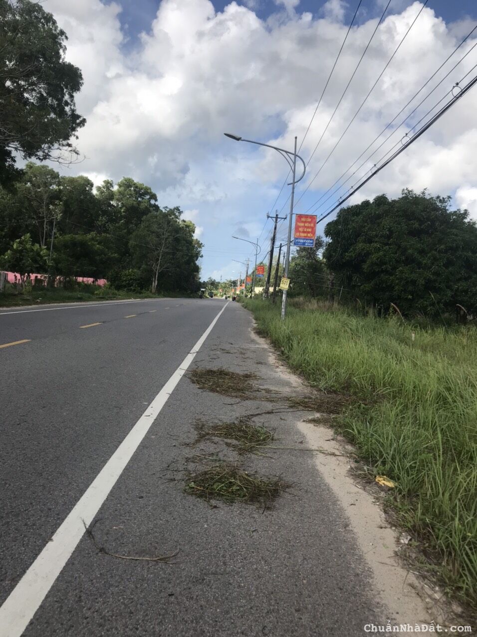 Bán Cắt Lỗ Lô Đất Nằm Ở Vị Trí Vàng, Gần Biển, Gần Sân Bay, Gần Khu Phi Thuế Quan Gía Rẻ