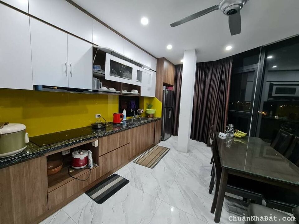 NHÀ 4 TẦNG, ĐƯỜNG TRƯỚC NHÀ Ô TÔ TRÁNH. 4.4 TỶ. 39m2. Văn Quán. 0964121377