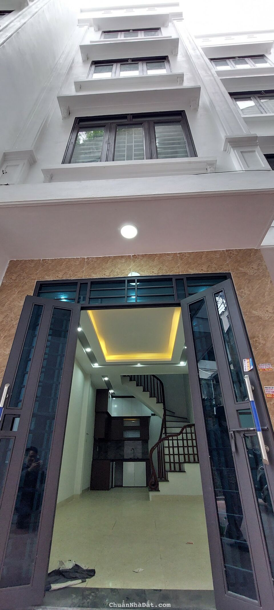 Giảm giá 500tr, chủ cần bán gấp nhàTân Triều, 33m2, 5 tầng, 4 ngủ, 2.9 tỷ. lh 0964 121377