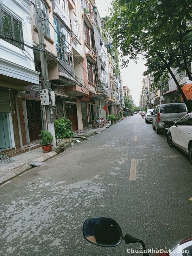 Văn Quán – Nguyễn Khuyến plô, vỉa hè, phù hợp xây tòa nhà 7 tầng thang máy 55m chỉ 7.3 tỷ