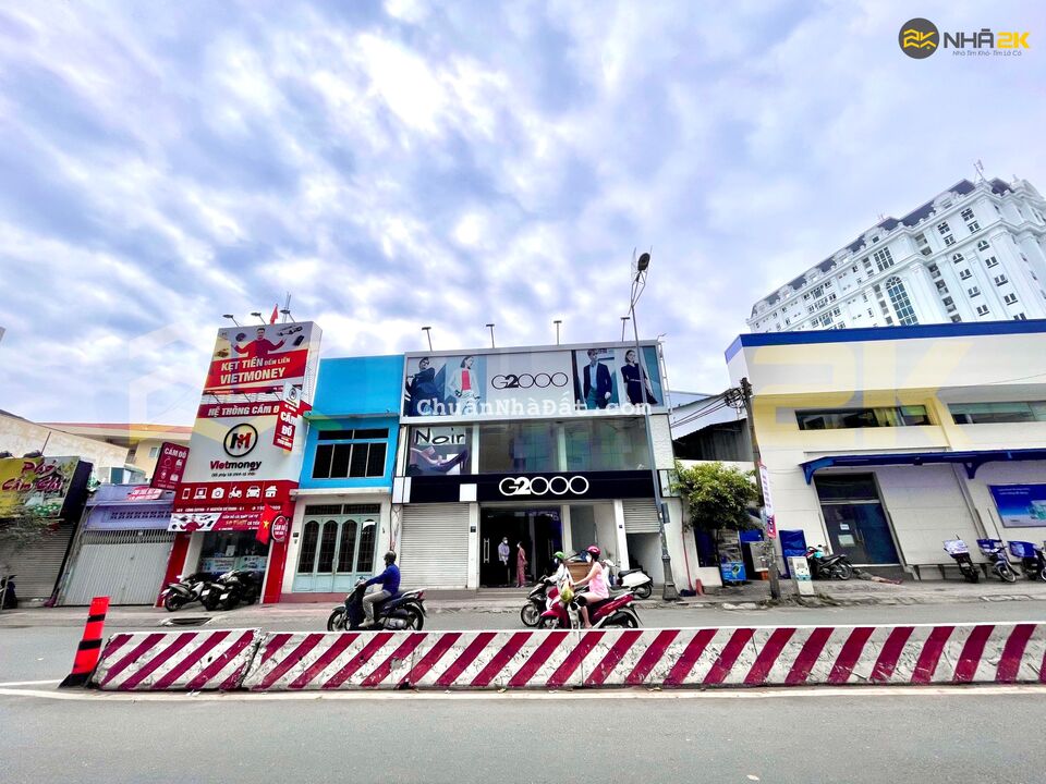 Cho Thuê nhà Mặt Tiền đường Điện Biên Phủ, Phường 3, Quận 3, DT: 5x20, DTSD: 100 m2. Giá: 40 tr/th Cho Thuê nhà Mặt Tiền đường Điện Biên Phủ, Phường 3, Quận 3, DT: 5x20, DTSD: 100 m2. Giá: 40 tr/th